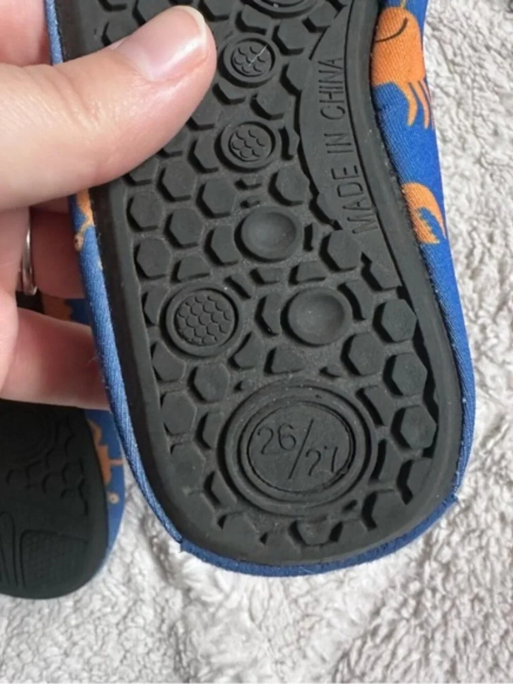 Unbranded | Boys Blue and Orange Crab Water Shoes | Size 26/27 (8/9 kids)